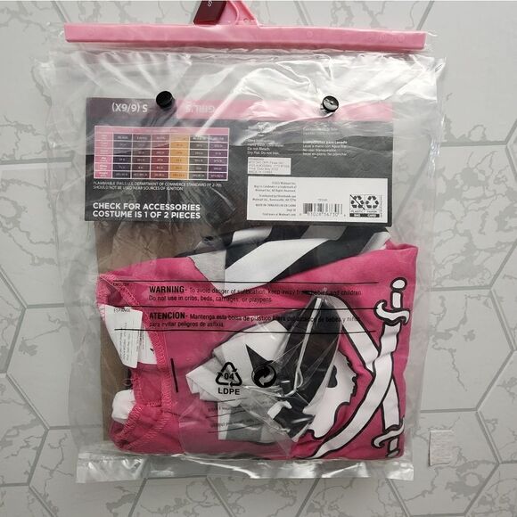 Nwt Halloween Girl's Pirate Costume - Picture 3 of 3